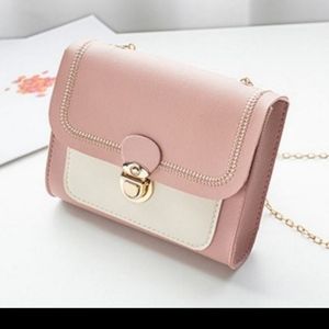 Small fashion bag light pink color